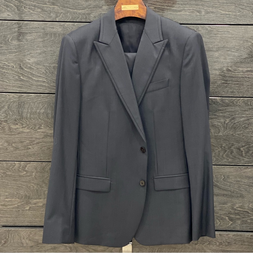 DOLCE GABBANAH 3 peice suit
